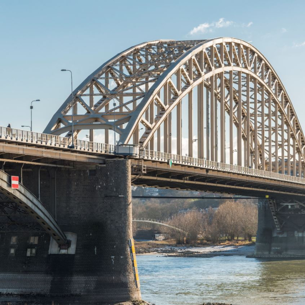 Waalbrug.JPG